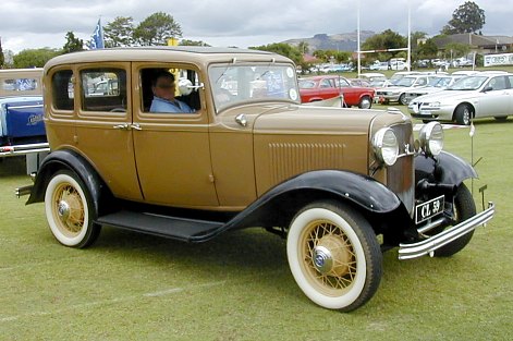 1932 Ford V8 Sedan